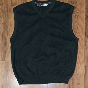 Cutter & Buck Men's V-Neck Dark Green Sweater Vest Size Large